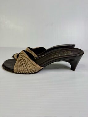 Donald J. Pliner & Lisa Signature Metallic Gold Ruched Mules Sandals Kitten Heel